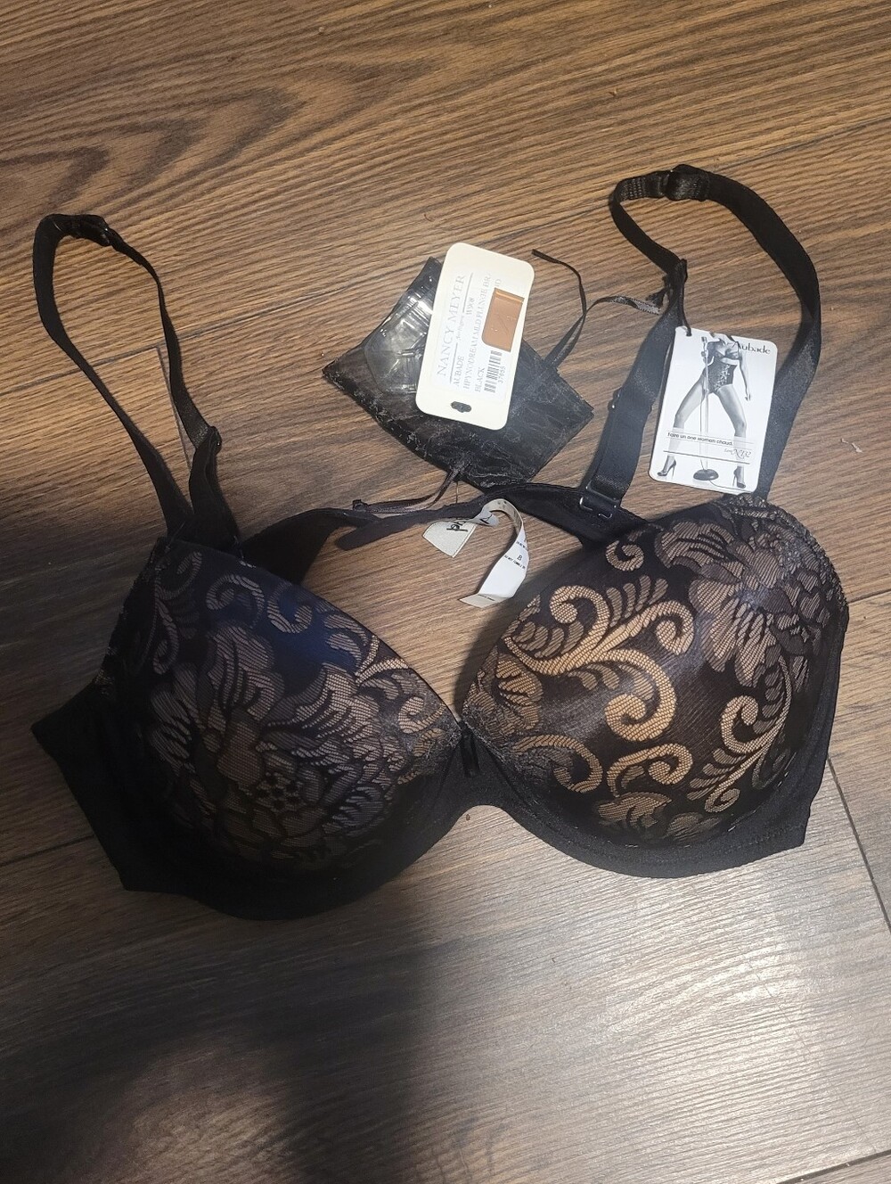 BRAND NEW WITH TAGS AUBADE BLACK LACE OVERLAY BRA WITH NUDE LINING